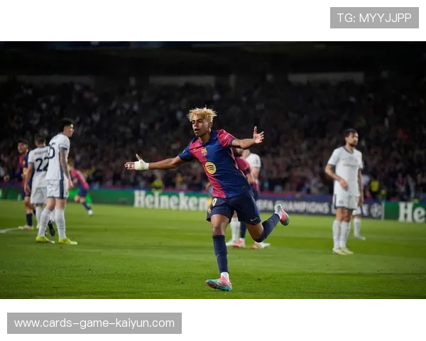 巴萨亚马尔两次假射骗过后卫再度完成破门，尽显魔力