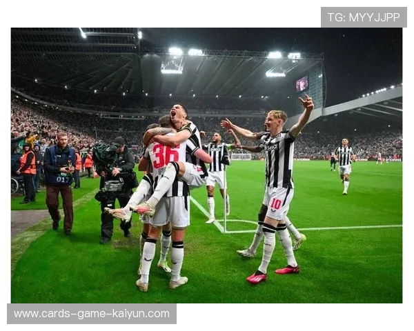 本菲卡防线在下半场表现坚韧,定位球防守到位的力量